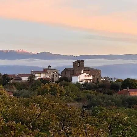 卡萨图加公寓 * Collado (Caceres)